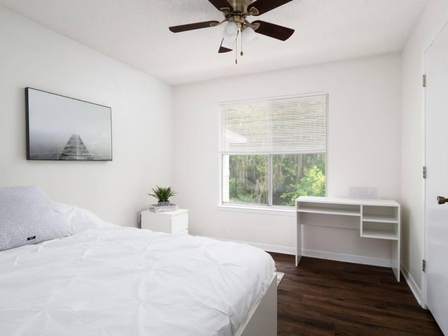 Spacious Condo Mins To Shands, University, & Downtown! Gainesville Ngoại thất bức ảnh